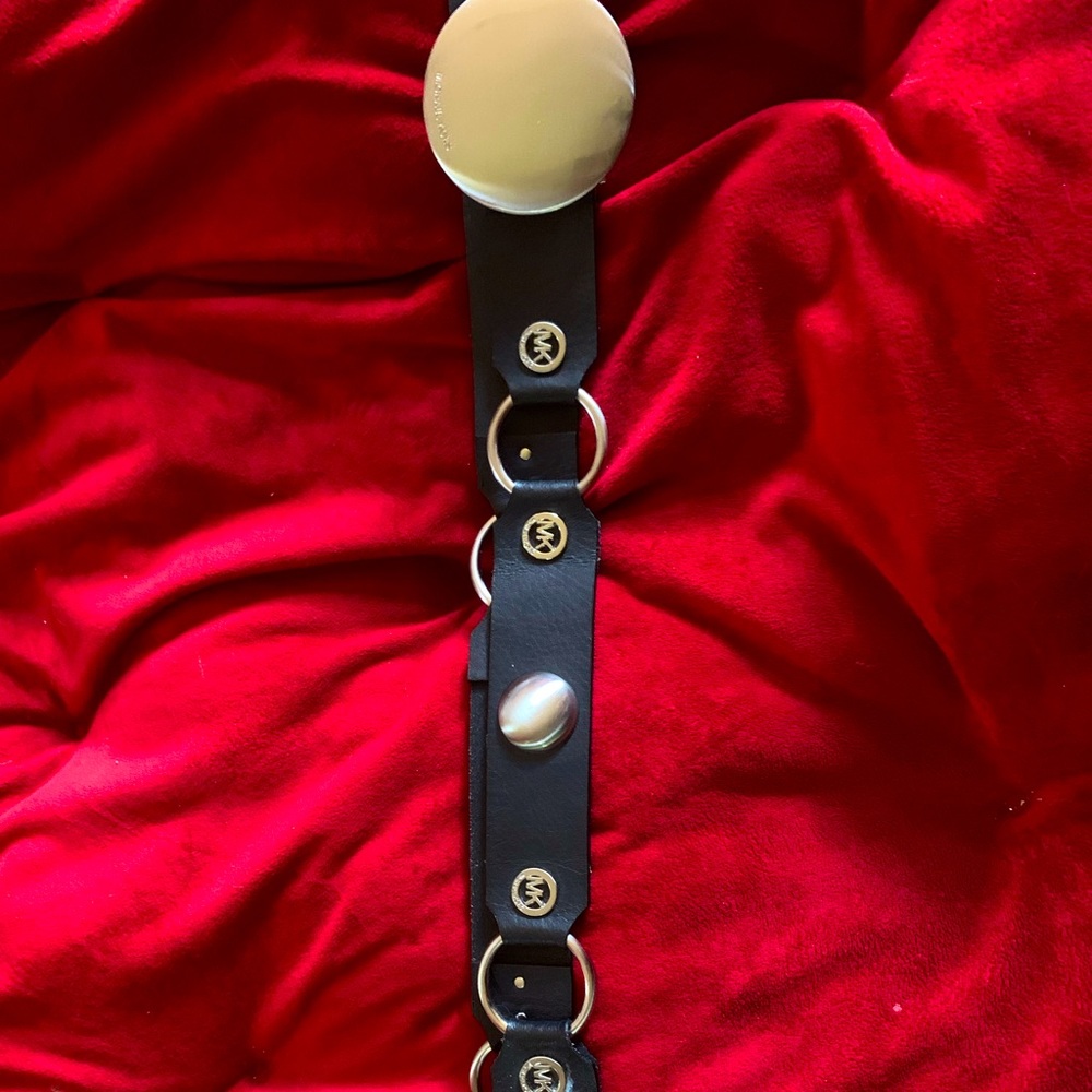 Michael Kors black leather ring belt